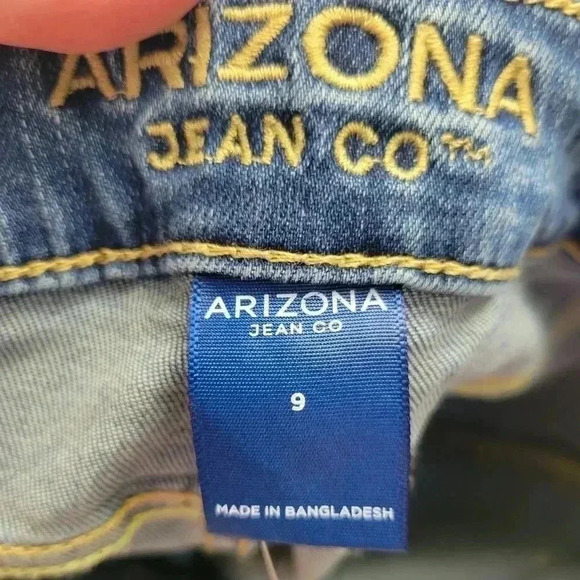 Arizona Jean Co. Shorts (9) - Picture 7 of 9